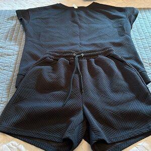 Dokotoo two piece set, shirt and shorts, black, size M
